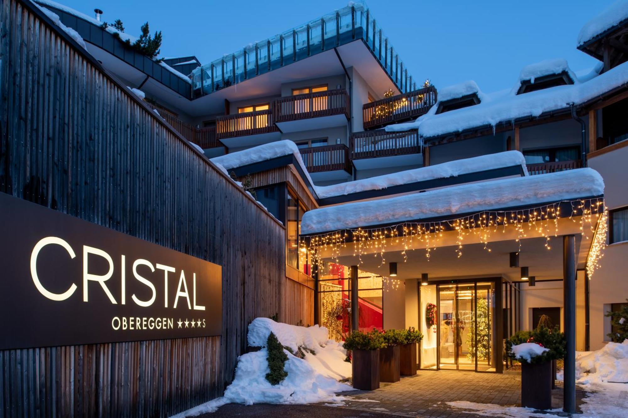 Hotel Cristal Обереген Екстериор снимка