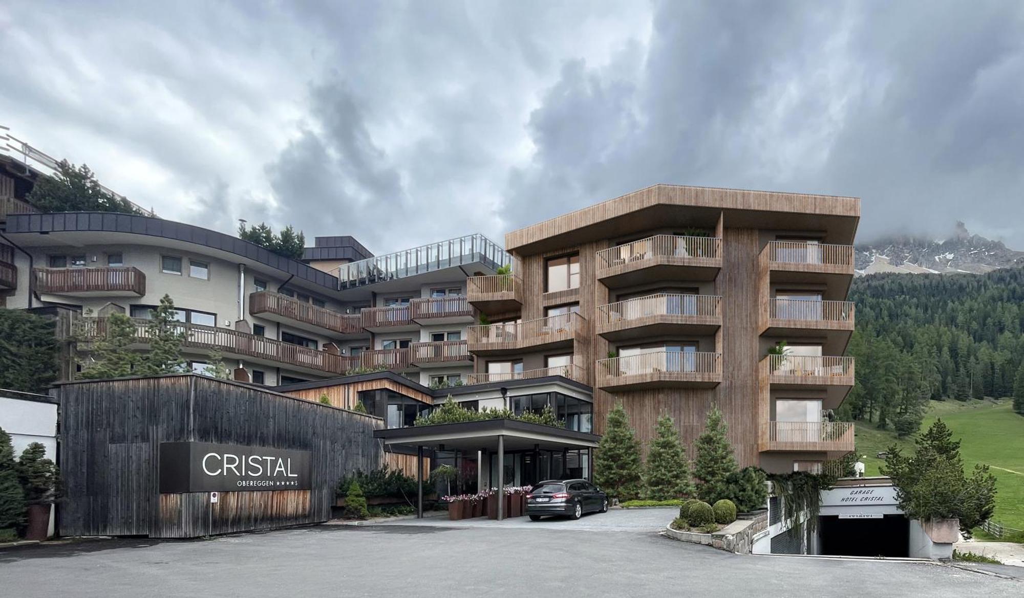 Hotel Cristal Обереген Екстериор снимка